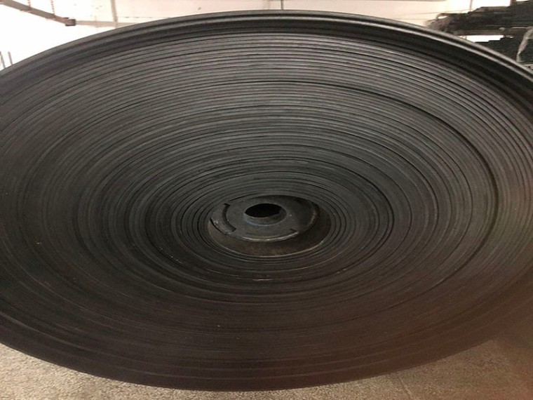 橡膠輸送帶減少磨損的方法