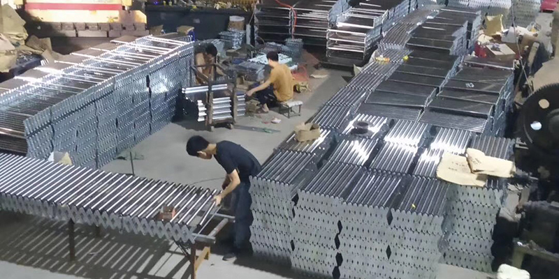 金泰伸縮皮帶機較其他輸送設備不同的地方及其在各個行業的廣泛應用